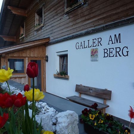 Galler Am Berg Innichen Exteriör bild